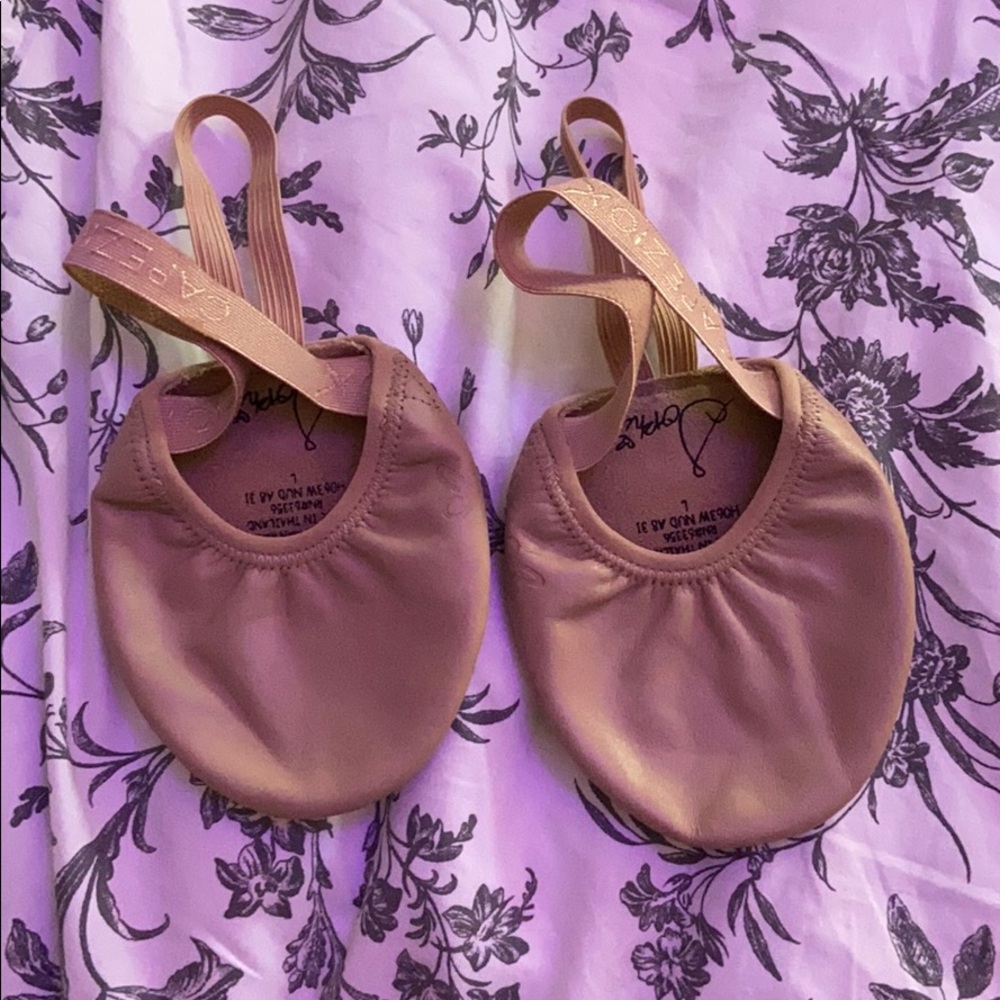Capezio eclipse dance shoes